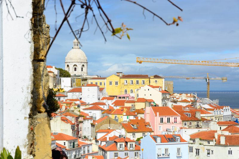 Städtereise Lissabon: Miradouro de Santa Luzia