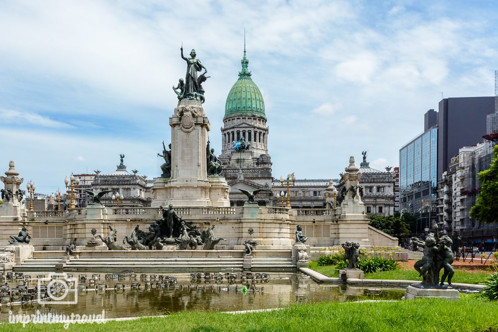 Sehenswürdigkeiten in Buenos Aires Monument