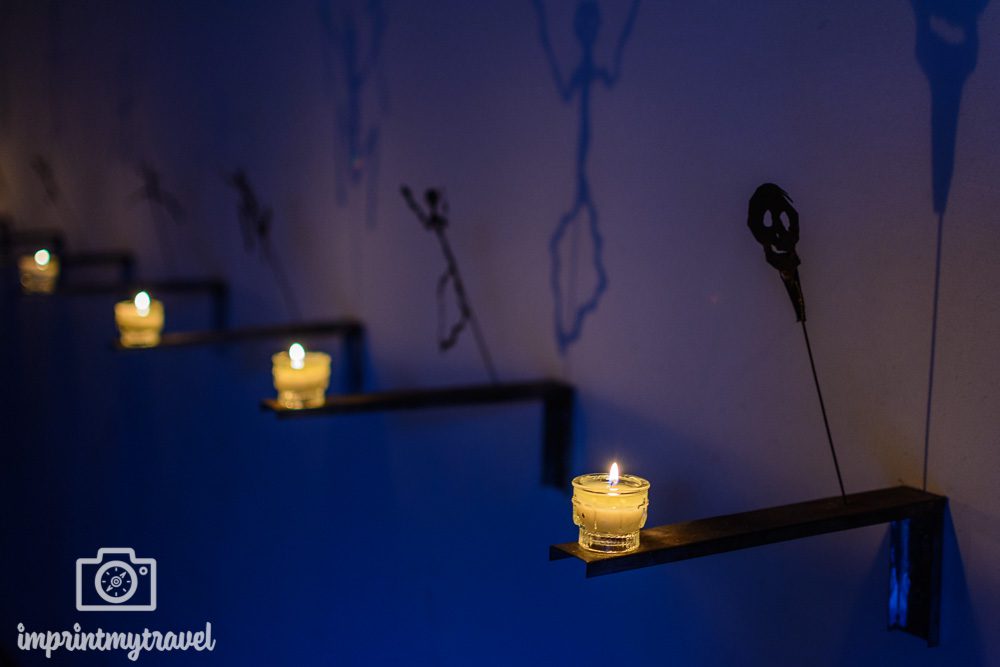 Lichtinstallation Vanitas von Christian Boltanski im Dom zu Salzburg